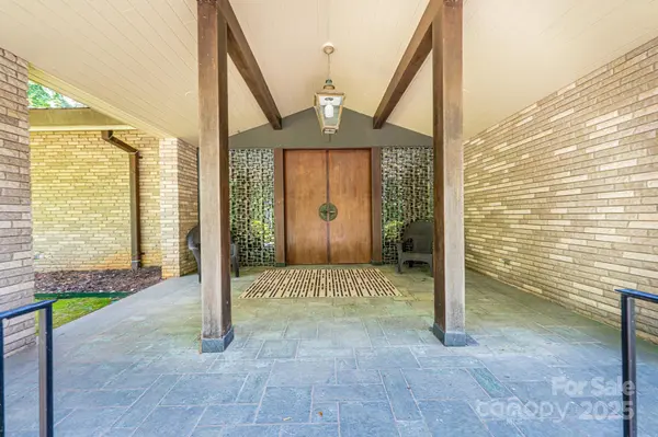153 Hillhaven PL SE, Lenoir, NC 28645