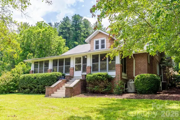 160 Mclean RD, Weaverville, NC 28787