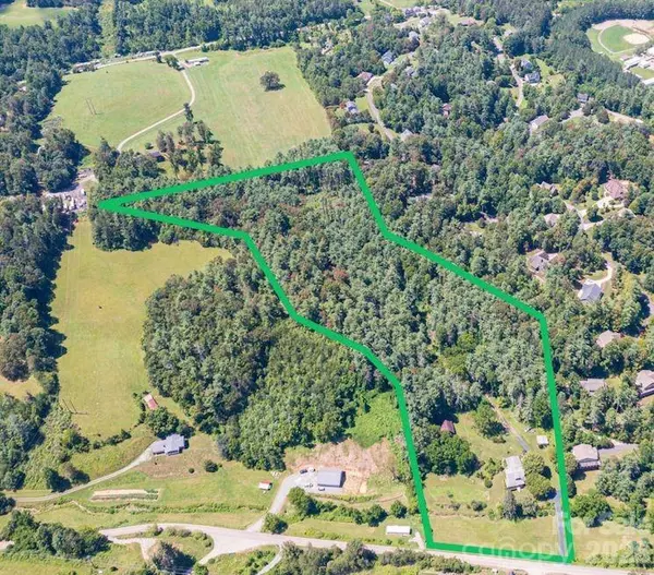 160 Mclean RD, Weaverville, NC 28787