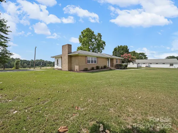 1497 White Store RD, Pageland, SC 29728