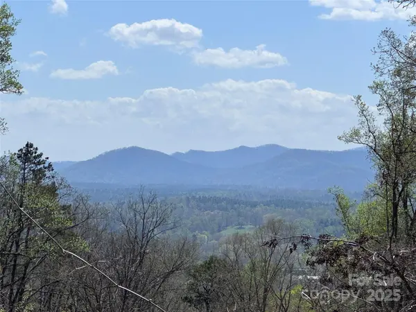 44 Samuel Ashe DR #55, Asheville, NC 28805