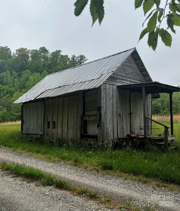2255 NC Hwy 268 HWY W, Wilkesboro, NC 28697