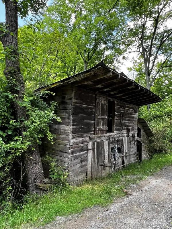 2255 NC Hwy 268 HWY, Wilkesboro, NC 28697