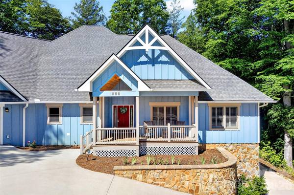 225 Henrys Glen DR, Morganton, NC 28655