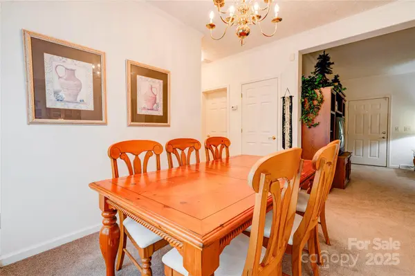 2606 Greenville HWY, Flat Rock, NC 28731