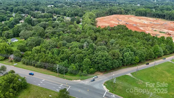 00 Kool Park RD NE, Hickory, NC 28601