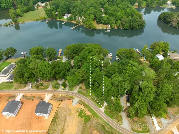 1349 Hickory Point DR, Lexington, NC 27292