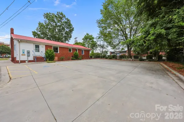 2960 Dale Earnhardt BLVD, Kannapolis, NC 28083