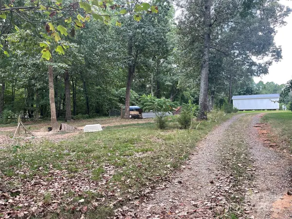 5790 Summer LN, Cherryville, NC 28021