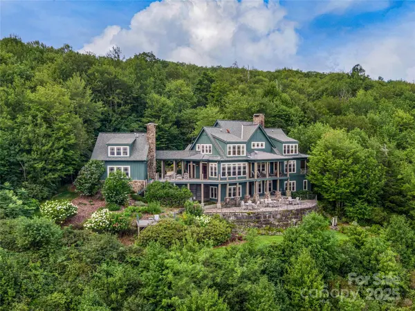 770 Meadow Ridge DR, Lake Toxaway, NC 28747