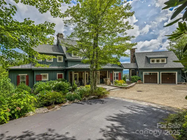 770 Meadow Ridge DR, Lake Toxaway, NC 28747