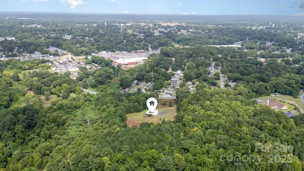 910 Fairview ST, Kannapolis, NC 28083