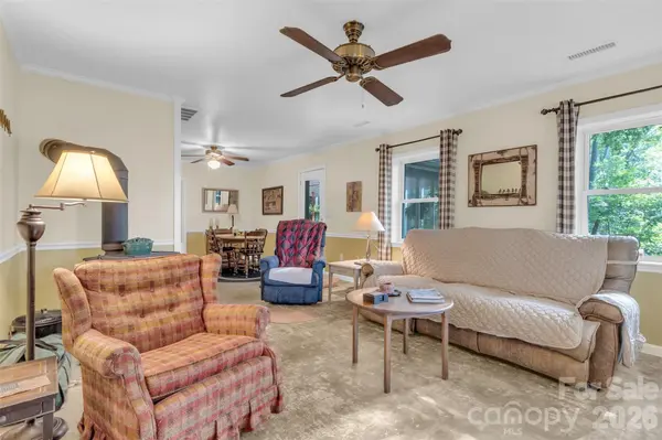 3605 Skyuka Mountain RD, Columbus, NC 28722