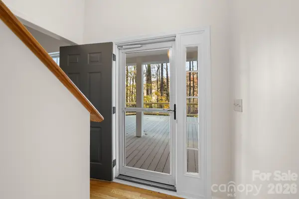166 Jay Bird DR, Sylva, NC 28779