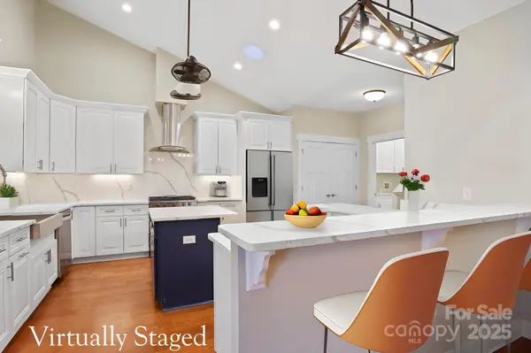 9999-S-3 Brookstone PL #S-3, Candler, NC 28715
