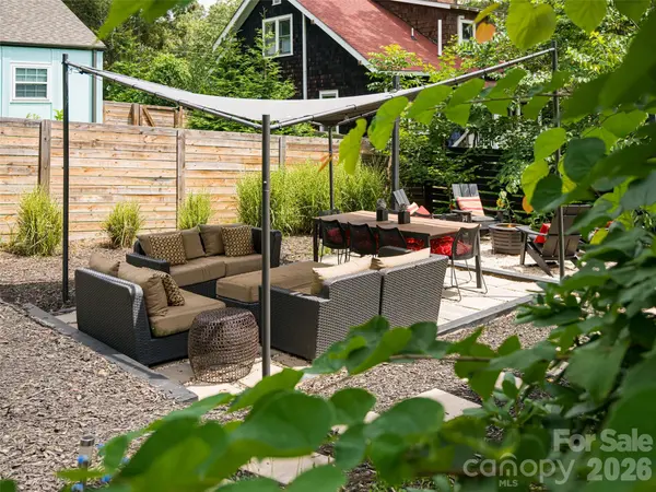 197 Chatham RD, Asheville, NC 28804
