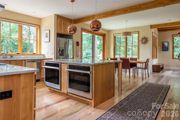 7 Bee Balm WAY, Asheville, NC 28804