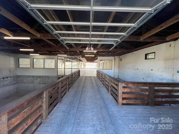 101 Old Hendersonville HWY, Brevard, NC 28712