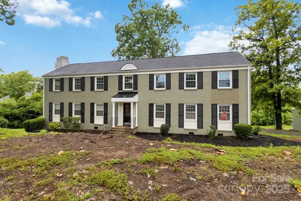 343 Wakefield DR, Charlotte, NC 28209