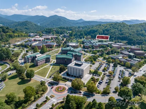 44 & 54 Legacy LN, Cullowhee, NC 28723