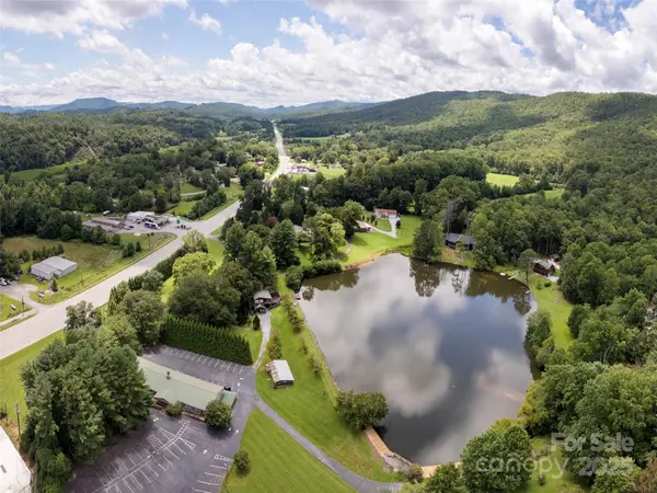 8826 Boylston HWY, Mills River, NC 28759