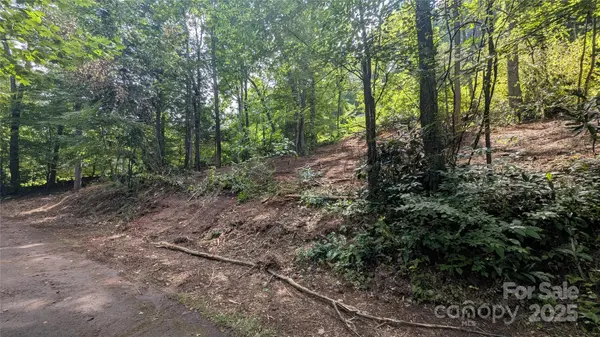 707 Apple Tree CT #32, Waynesville, NC 28786