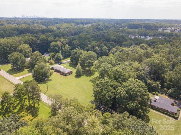 6545 Pleasant Grove RD, Charlotte, NC 28216