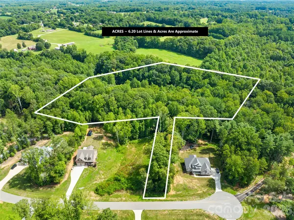 1099 Kapstone XING, Lexington, NC 27295