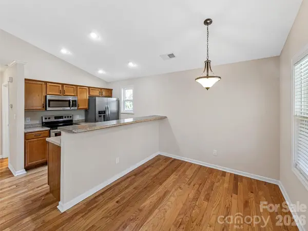 64 Marietta ST, Asheville, NC 28803
