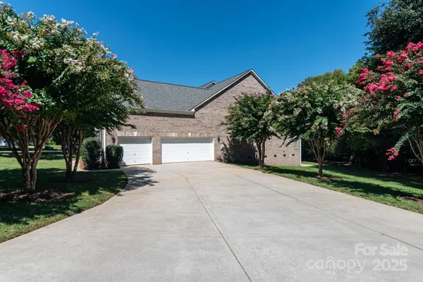 6413 Savannah Grace LN, Huntersville, NC 28078