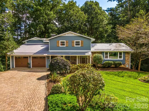 135 Dogwood DR, Brevard, NC 28712