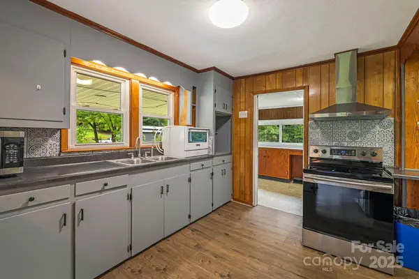 8171 Sugar Hill RD, Marion, NC 28752