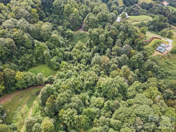 403 Malin TRL, Waynesville, NC 28786