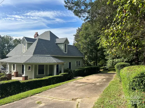 1003 Lundix ST, Albemarle, NC 28001