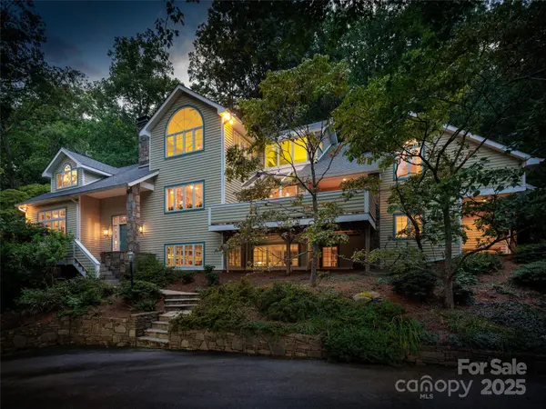 52 Robinhood RD, Asheville, NC 28804