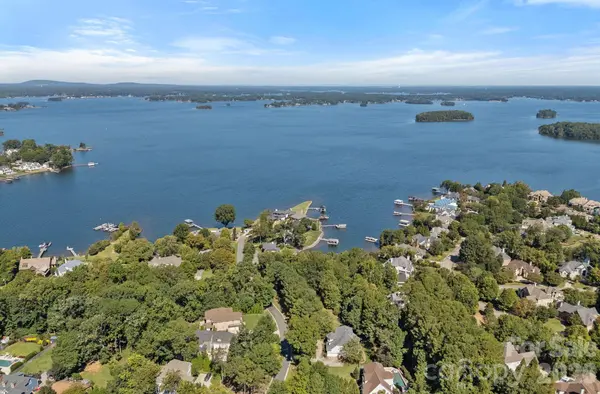 19002 Lakehouse Pointe DR, Cornelius, NC 28031