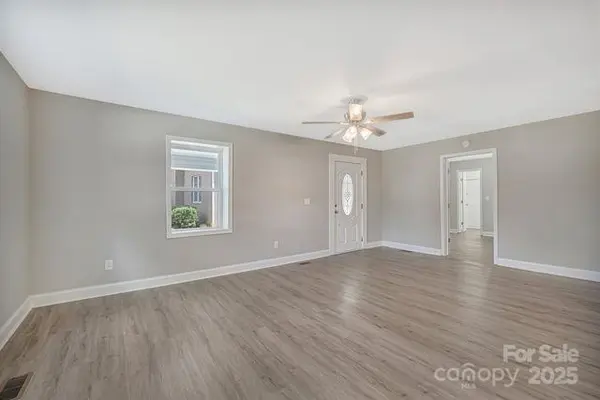 222 S Main Gq ST, Salisbury, NC 28146