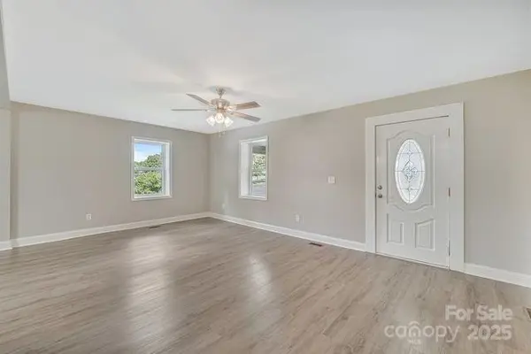 222 S Main Gq ST, Salisbury, NC 28146