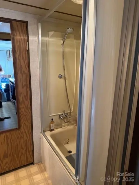 175 Roberts Ridge RD, Mount Gilead, NC 27306