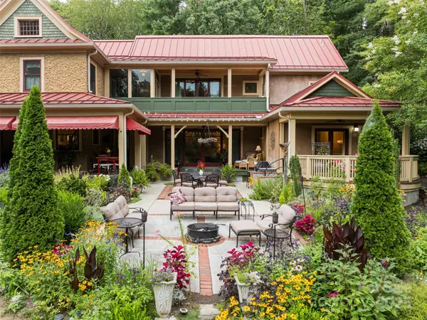 9 West Street EXT, Asheville, NC 28801