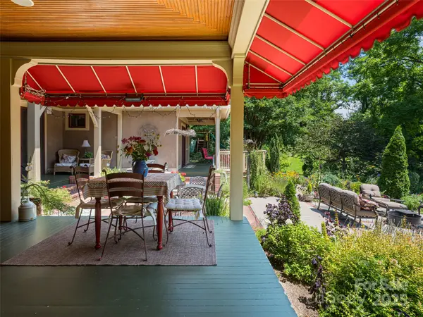 9 West Street EXT, Asheville, NC 28801