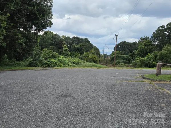418 N Oakland ST, Gastonia, NC 28052