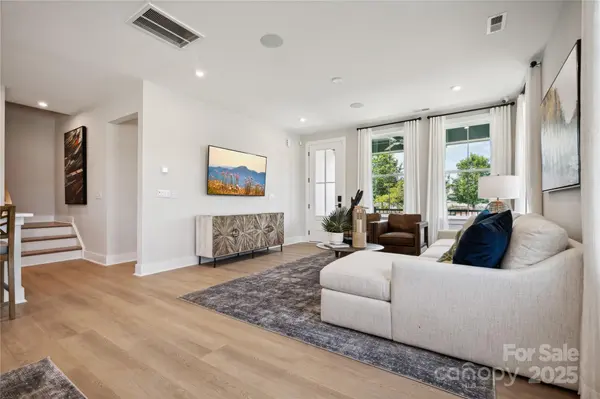 75 Seven Oaks LNDG, Belmont, NC 28012