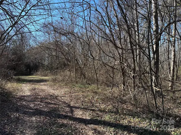 1080 S States ST, Yadkinville, NC 27055