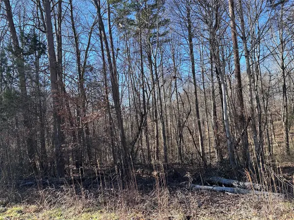 1080 S States ST, Yadkinville, NC 27055
