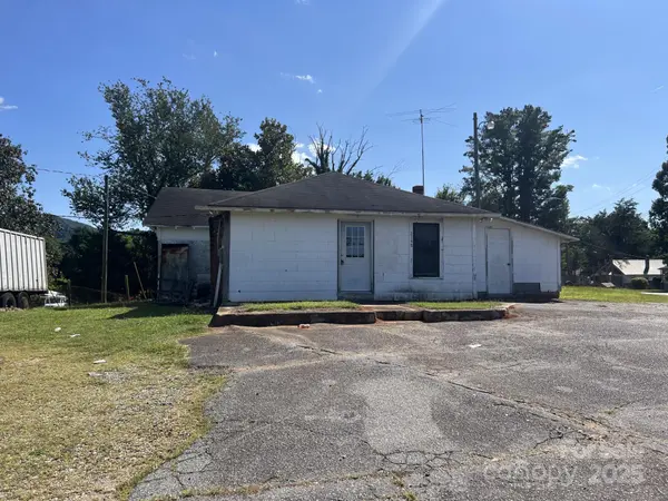 2748 US 70 HWY E, Valdese, NC 28655