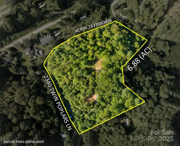 2340 Twin Poplars LN, Lenoir, NC 28645