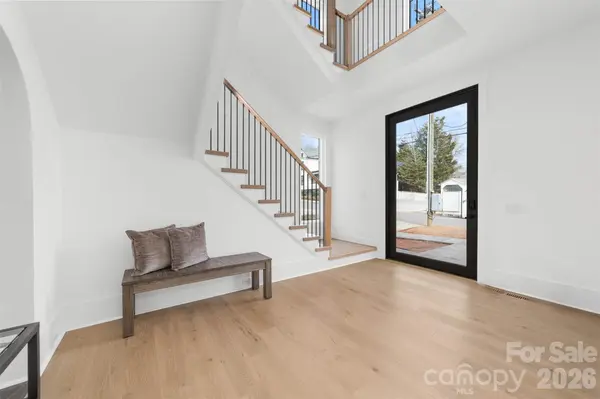 216 Walnut ST, Davidson, NC 28036