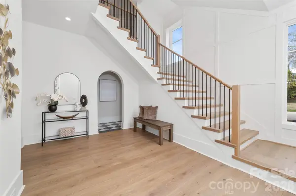 216 Walnut ST, Davidson, NC 28036