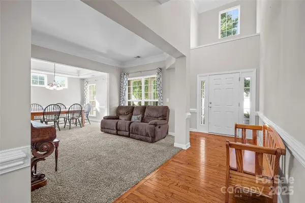 210 Golden Valley DR, Mooresville, NC 28115